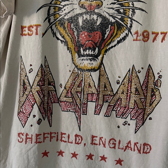 Def Leppard Rhinestone oversized Tee - Picture 2 of 4